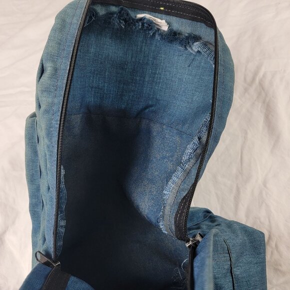 Vintage Caribou Mountaineering Blue Hiking Backpack Camping Trails Outdoors - Picture 8 of 11